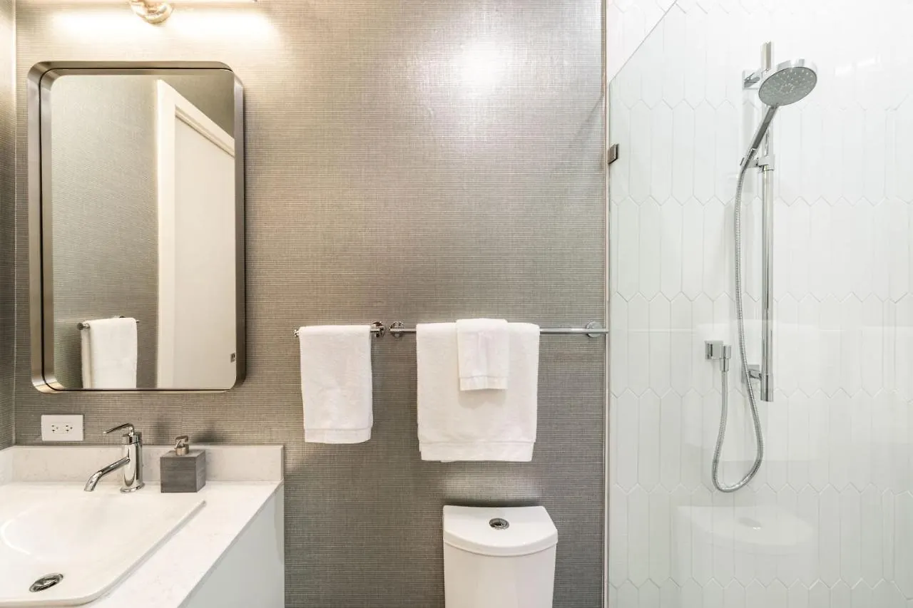 Cayman Luxury Rentals At One Canal Point 조지 타운 0*,  케이맨 제도
