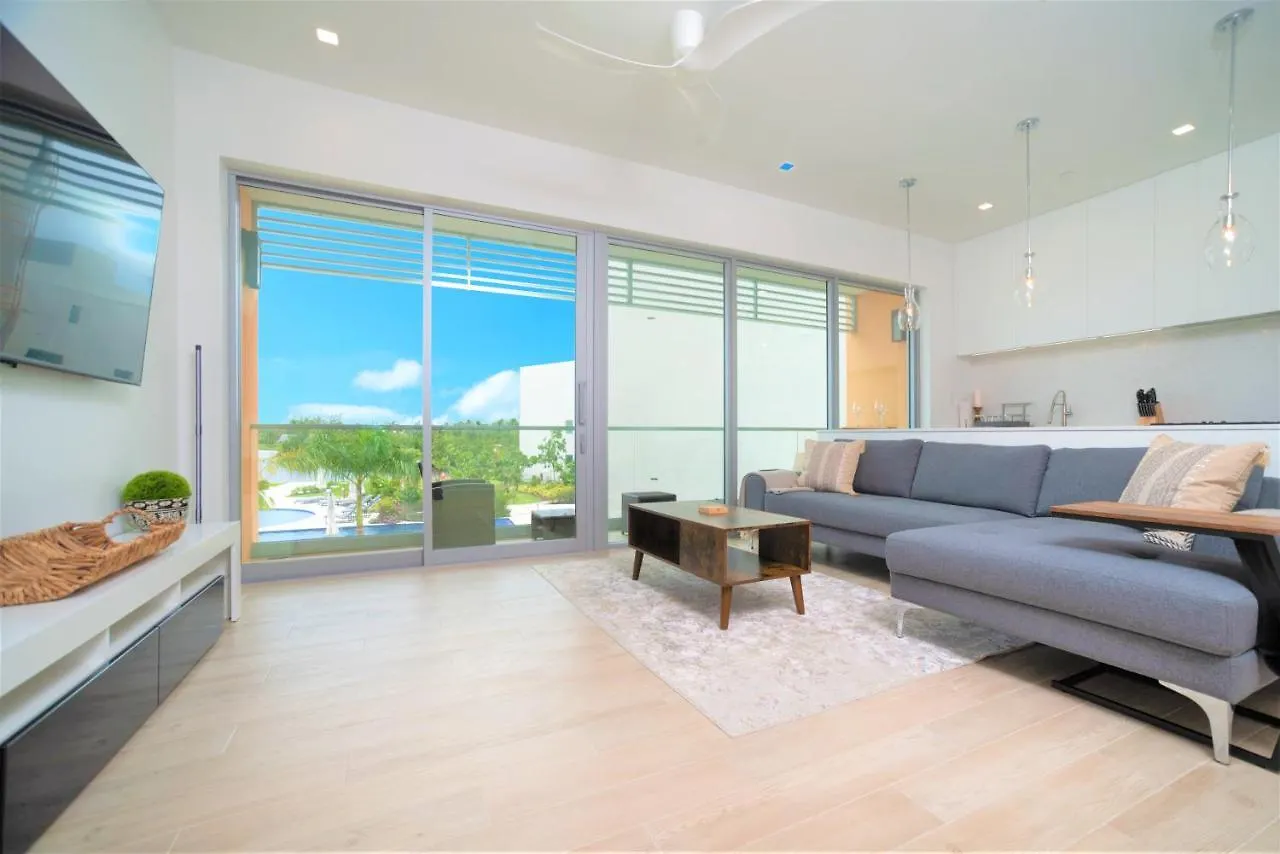 Cayman Luxury Rentals At One Canal Point 조지 타운 빌라