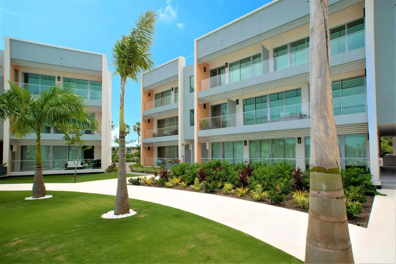 Cayman Luxury Rentals At One Canal Point 조지 타운 빌라