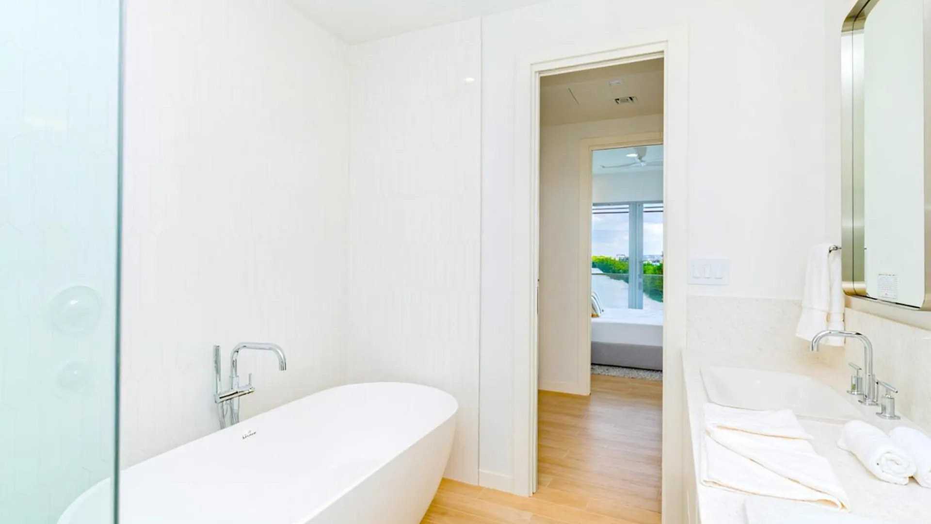 Cayman Luxury Rentals At One Canal Point 조지 타운 0*,