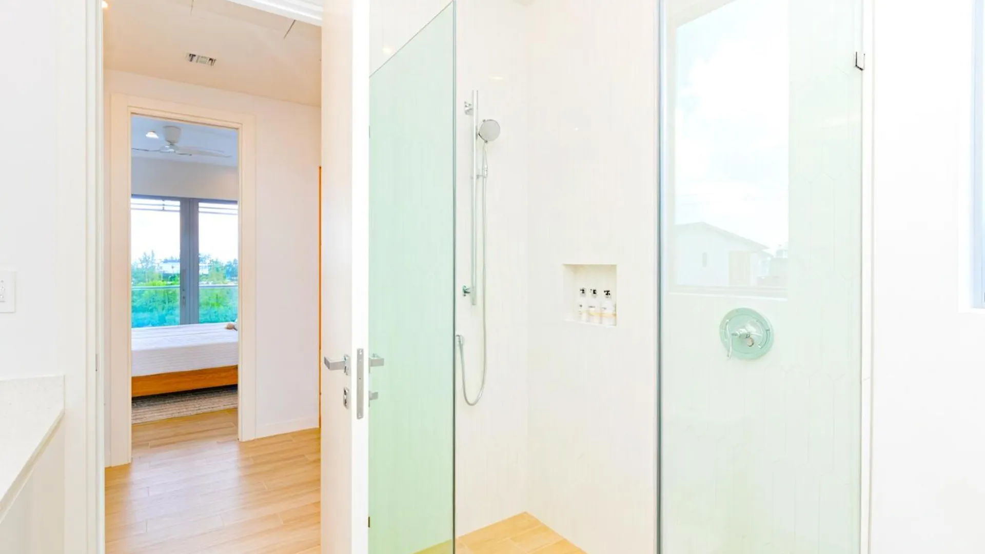 빌라 Cayman Luxury Rentals At One Canal Point 조지 타운